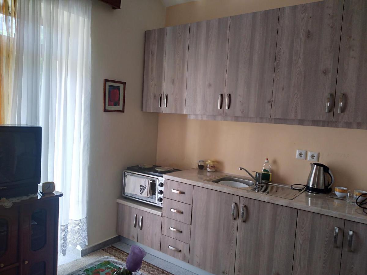 Central Condos Sarande Exterior photo