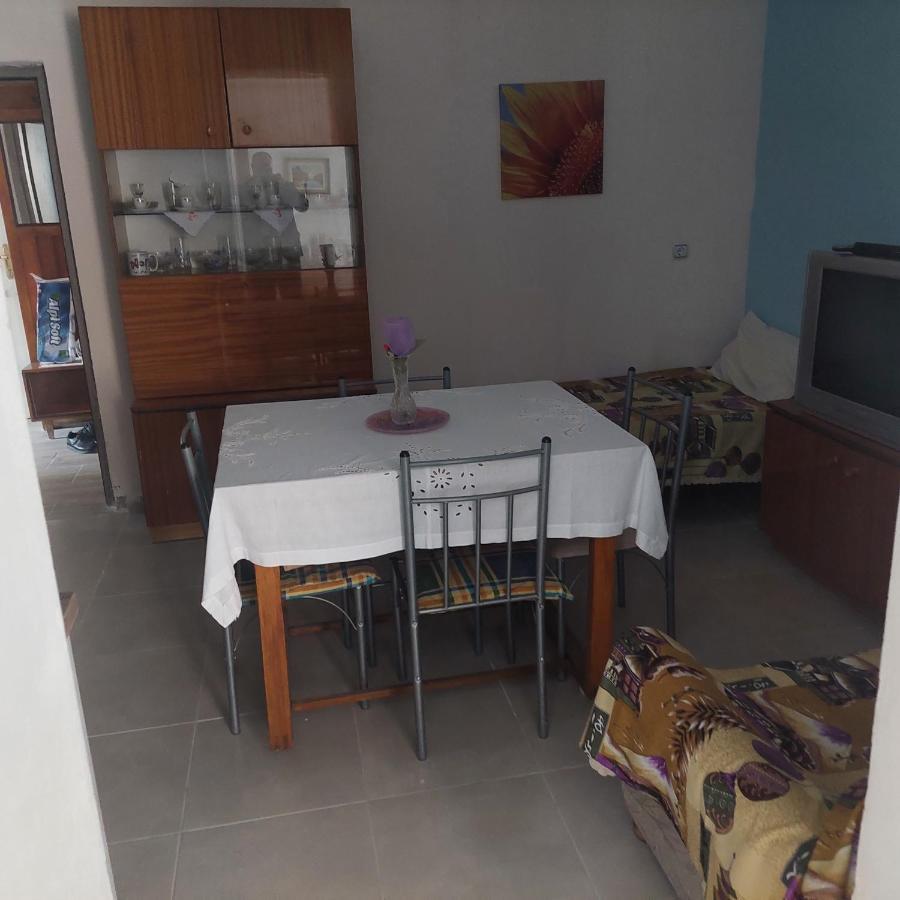 Central Condos Sarande Exterior photo